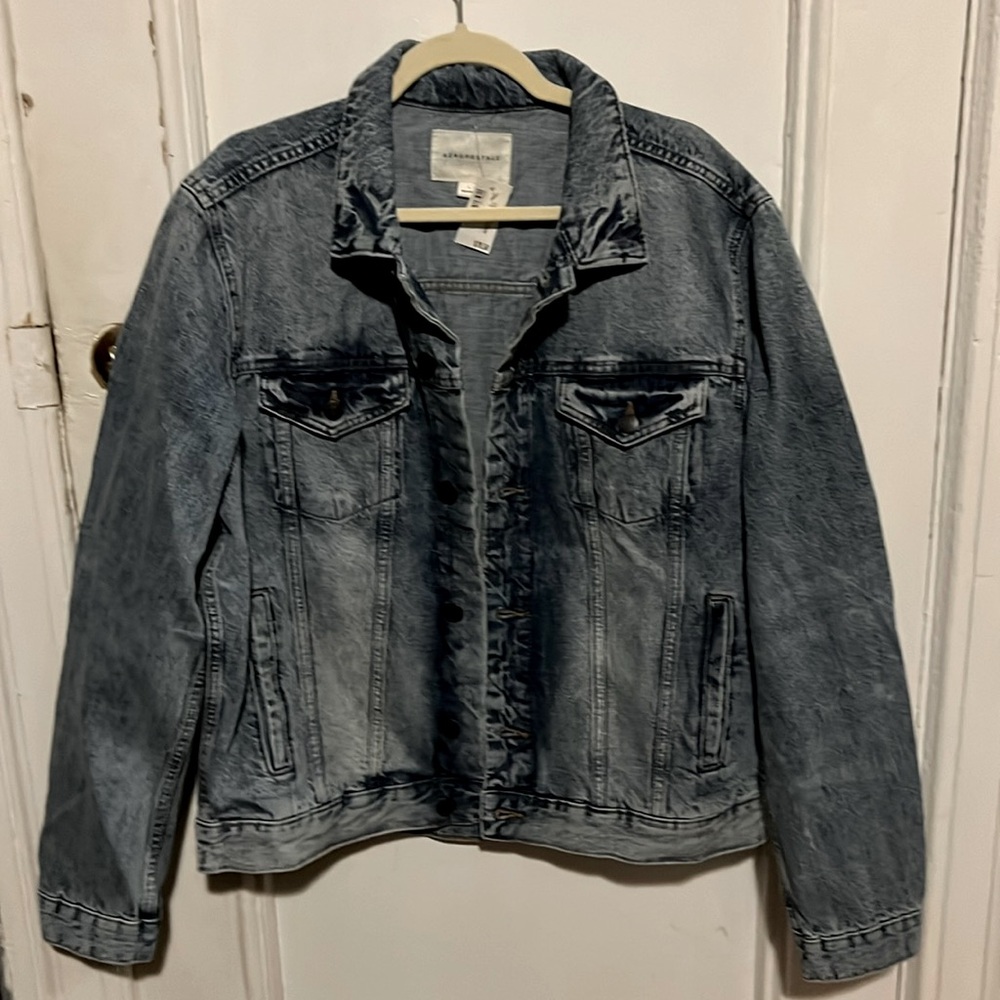 90s Men’s Denim Trucker Jacket vintage Blue Jean coat western country cowboy